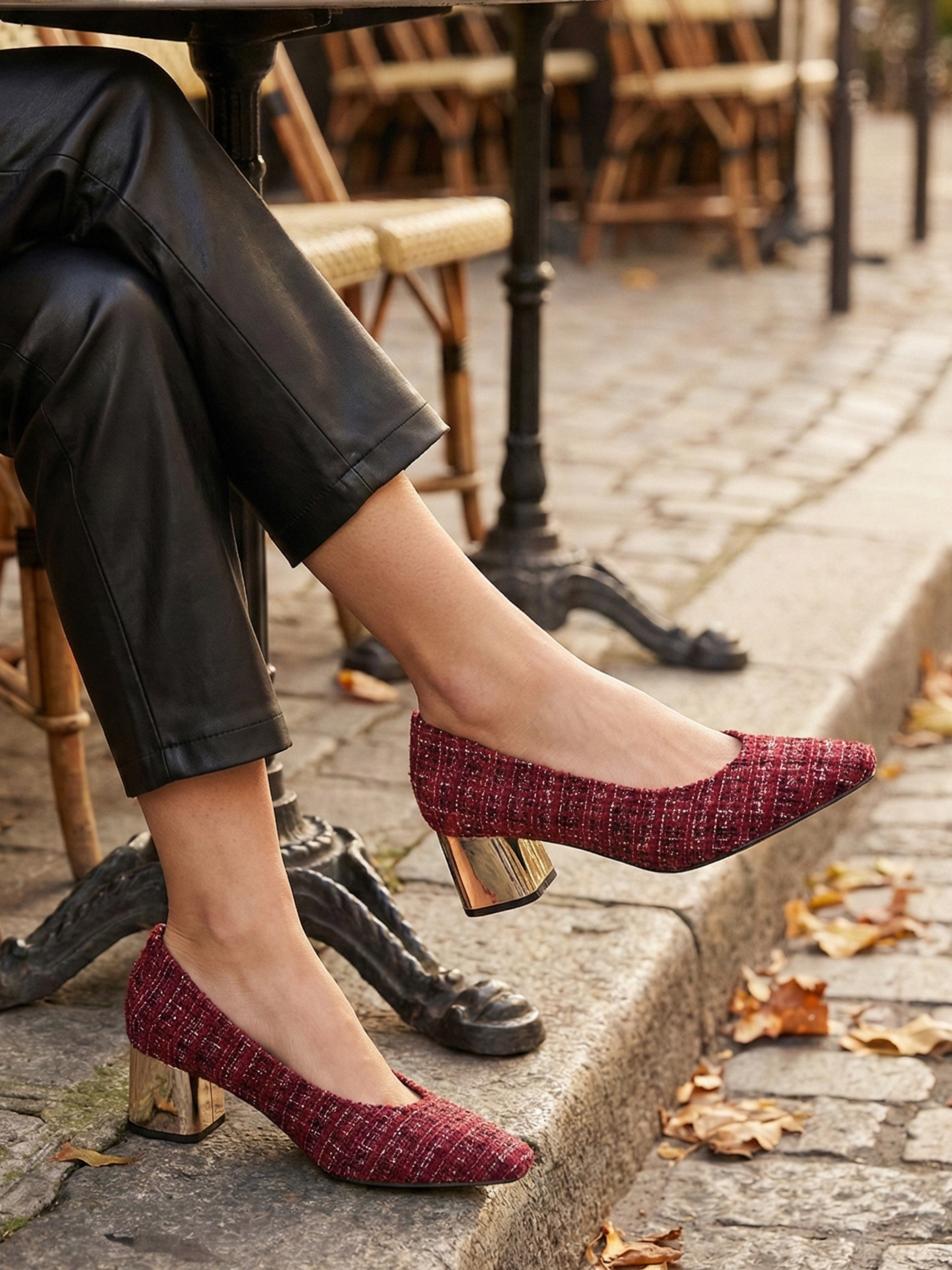 Zapatos de tacón bajo mujer color vino en tweed con tacón metálico