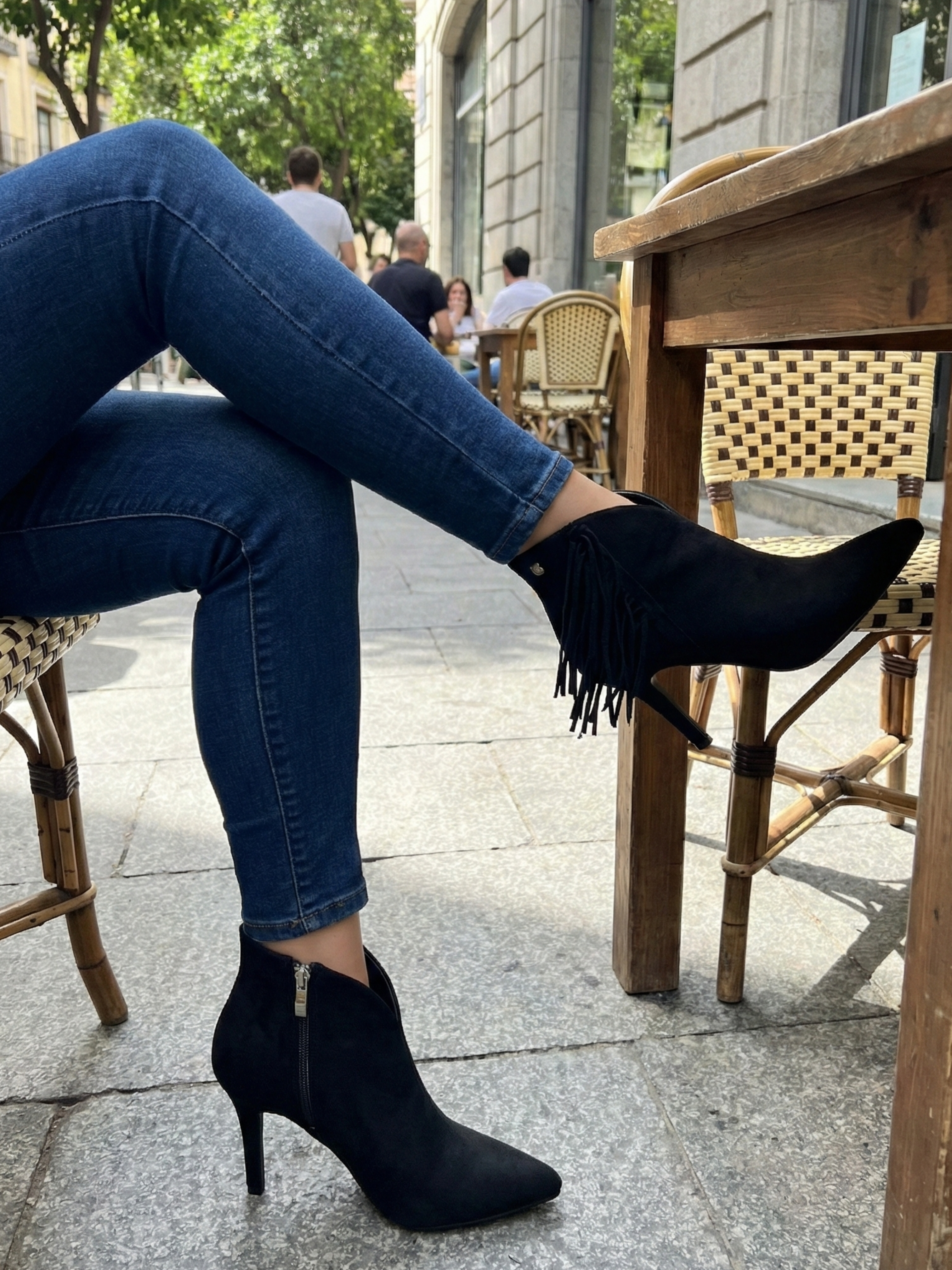 Botín Mujer Buonarotti en Ante con Tacón y Flecos