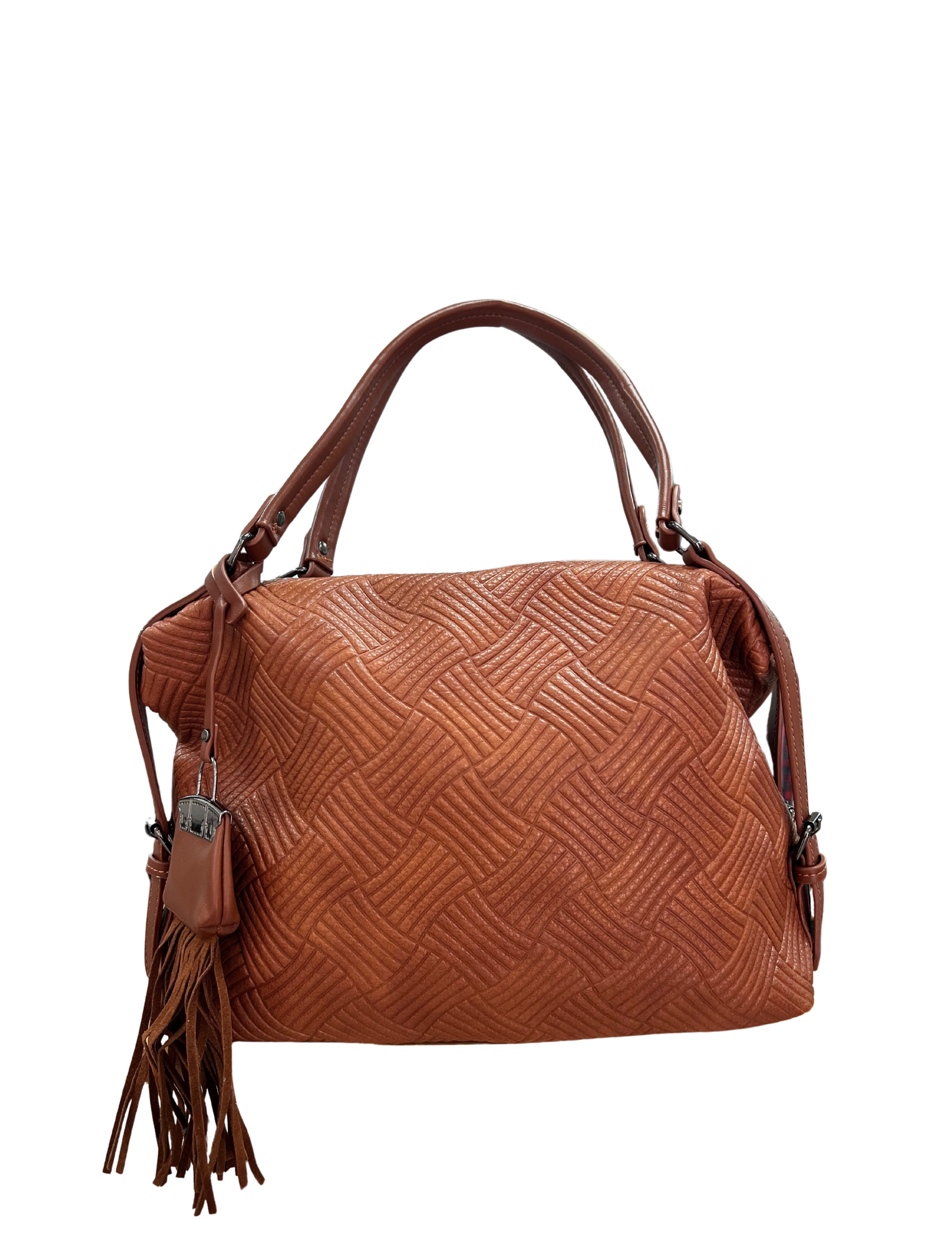 BOLSO MARRÓN TRENZADO CON FLECOS Y DETALLES BOHEMIOS