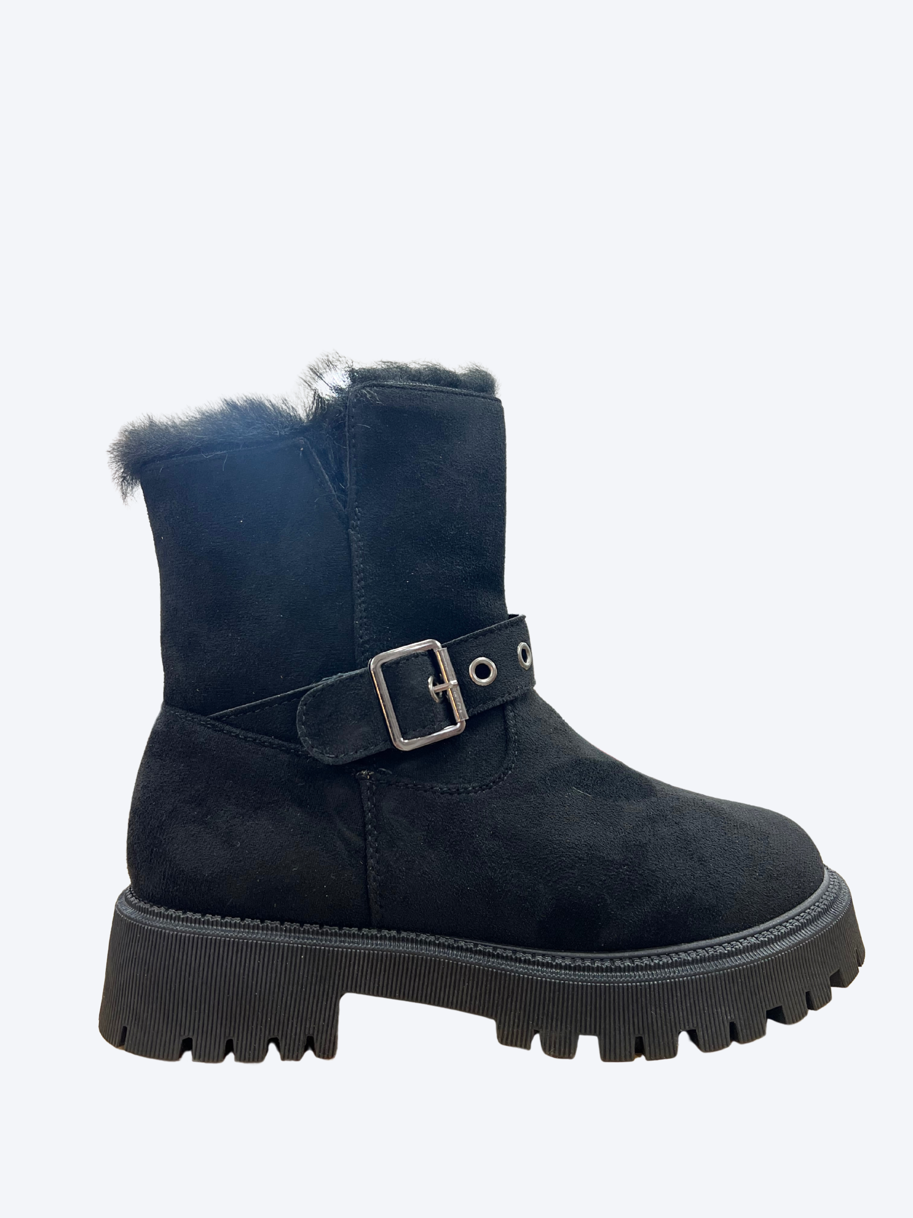 Botines negros con hebilla y pelo