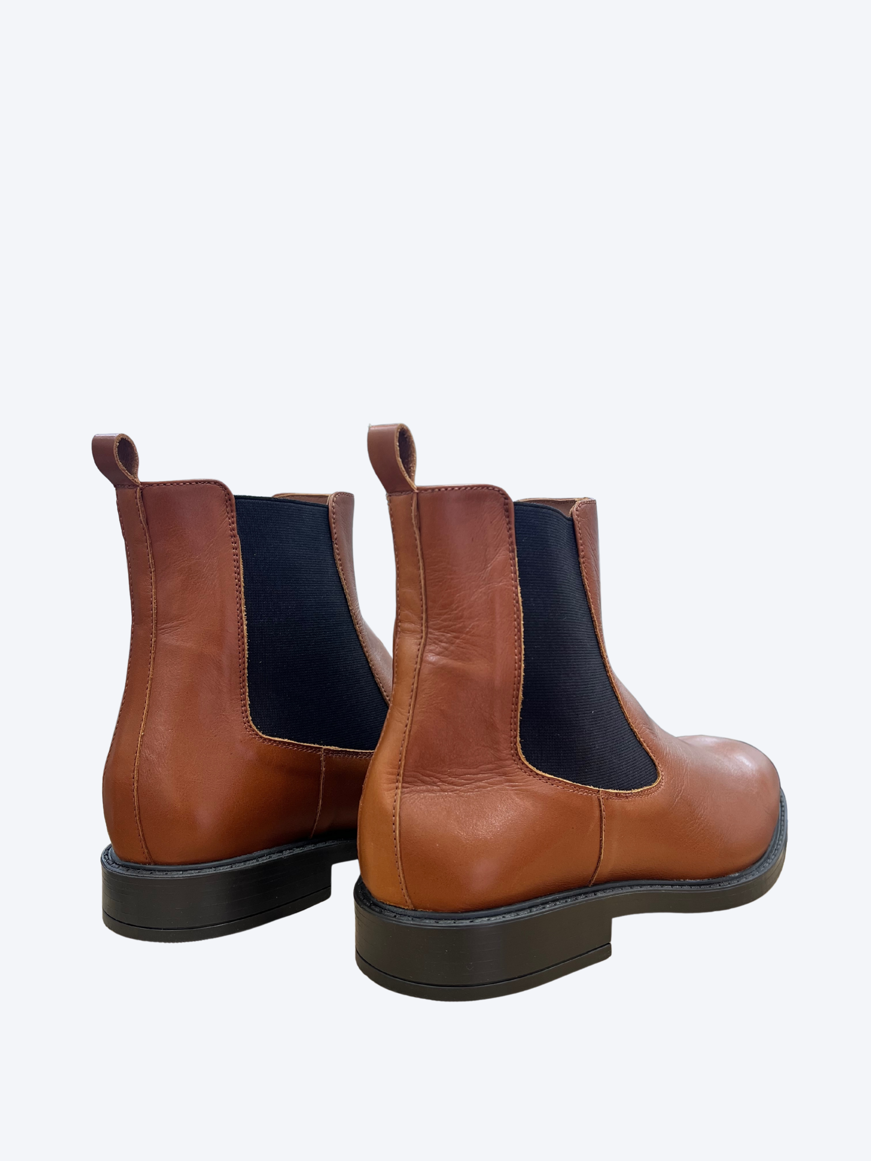 Botín de Hombre en Piel Elegante y Cómodo