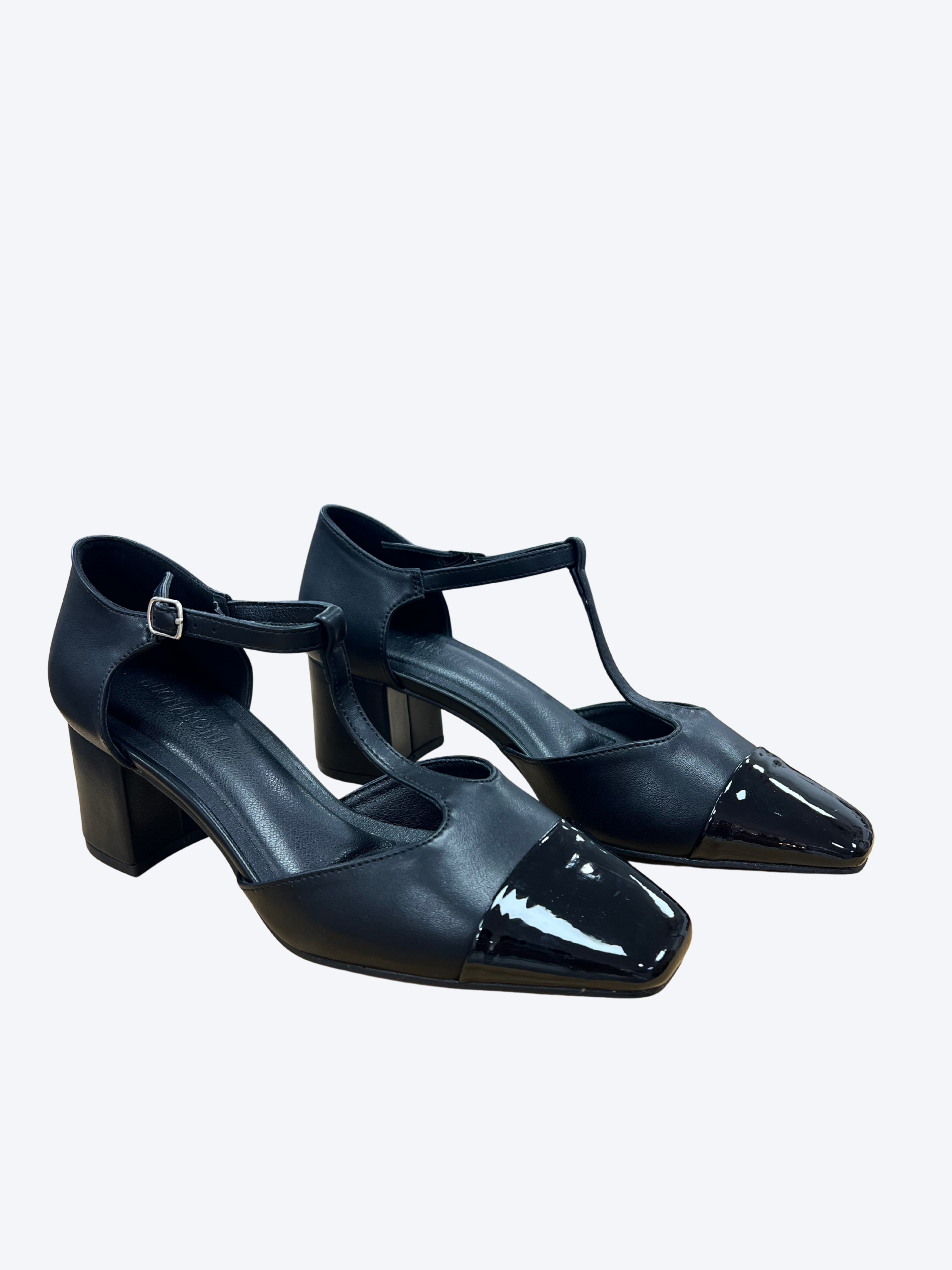 Zapato Buonarotti negro tacón