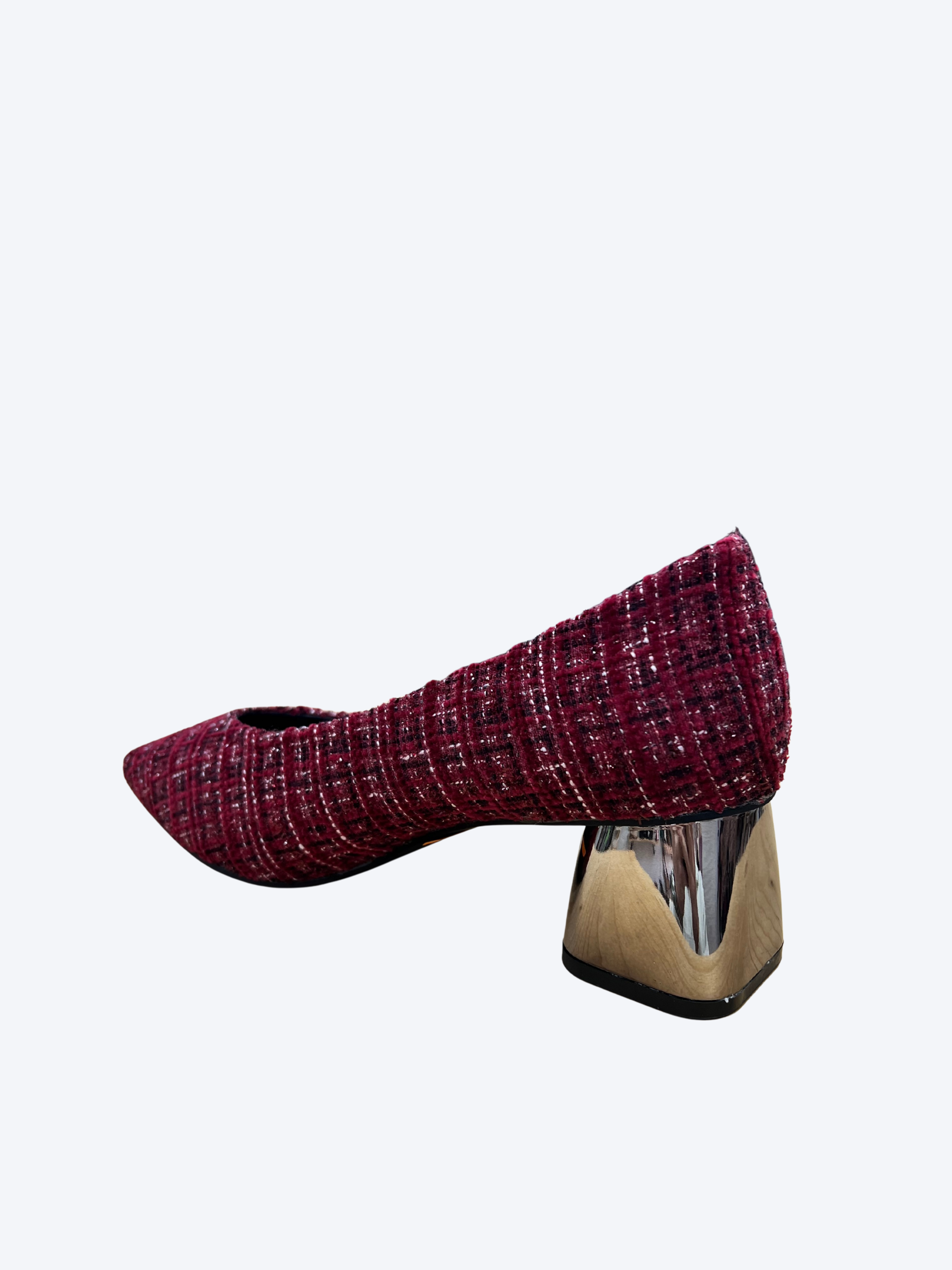 Zapatos de tacón color vino