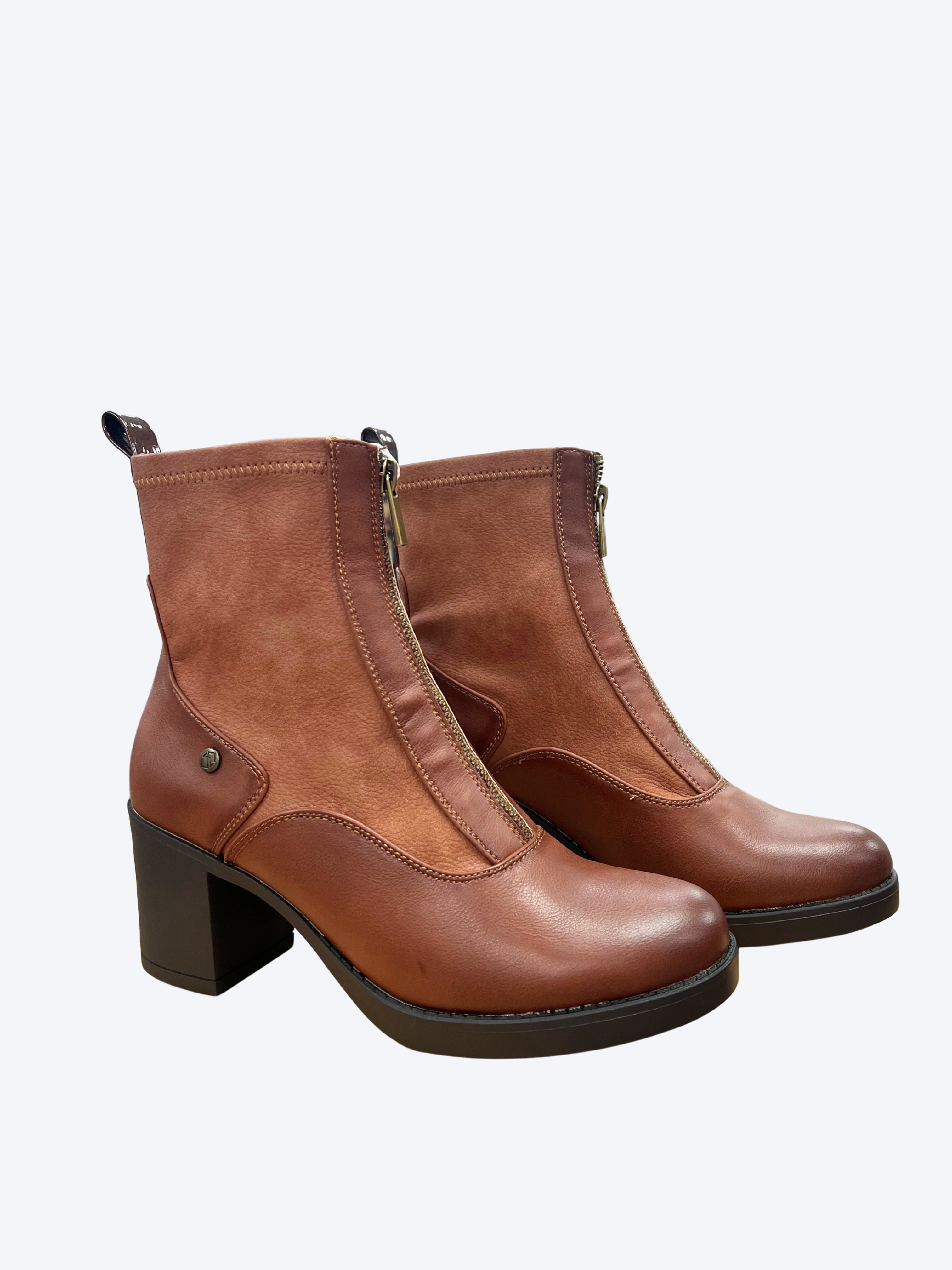 Botines de tacón marrones con cremallera