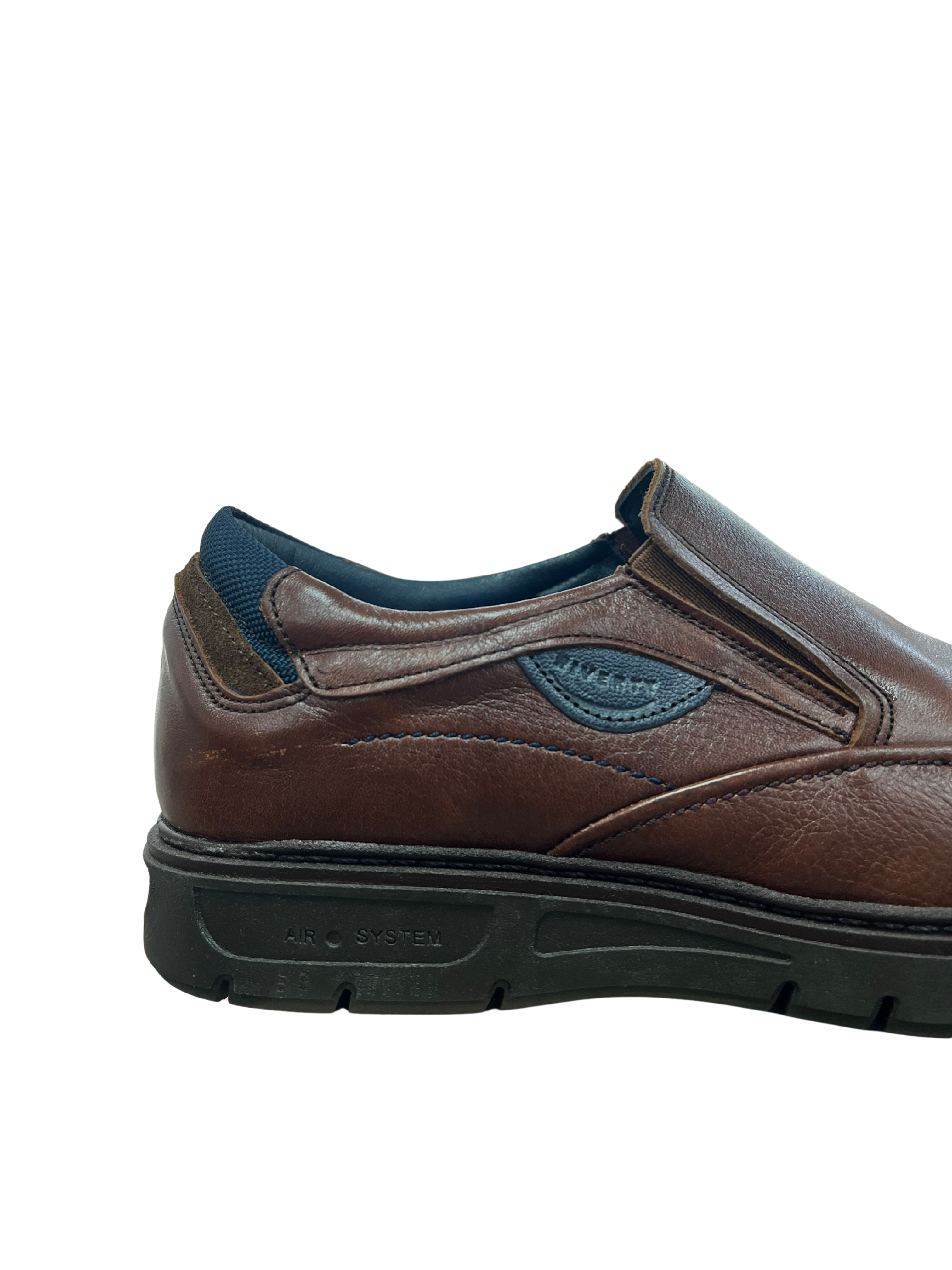 ZAPATO DE HOMBRE SIN CORDONES EN PIEL 616