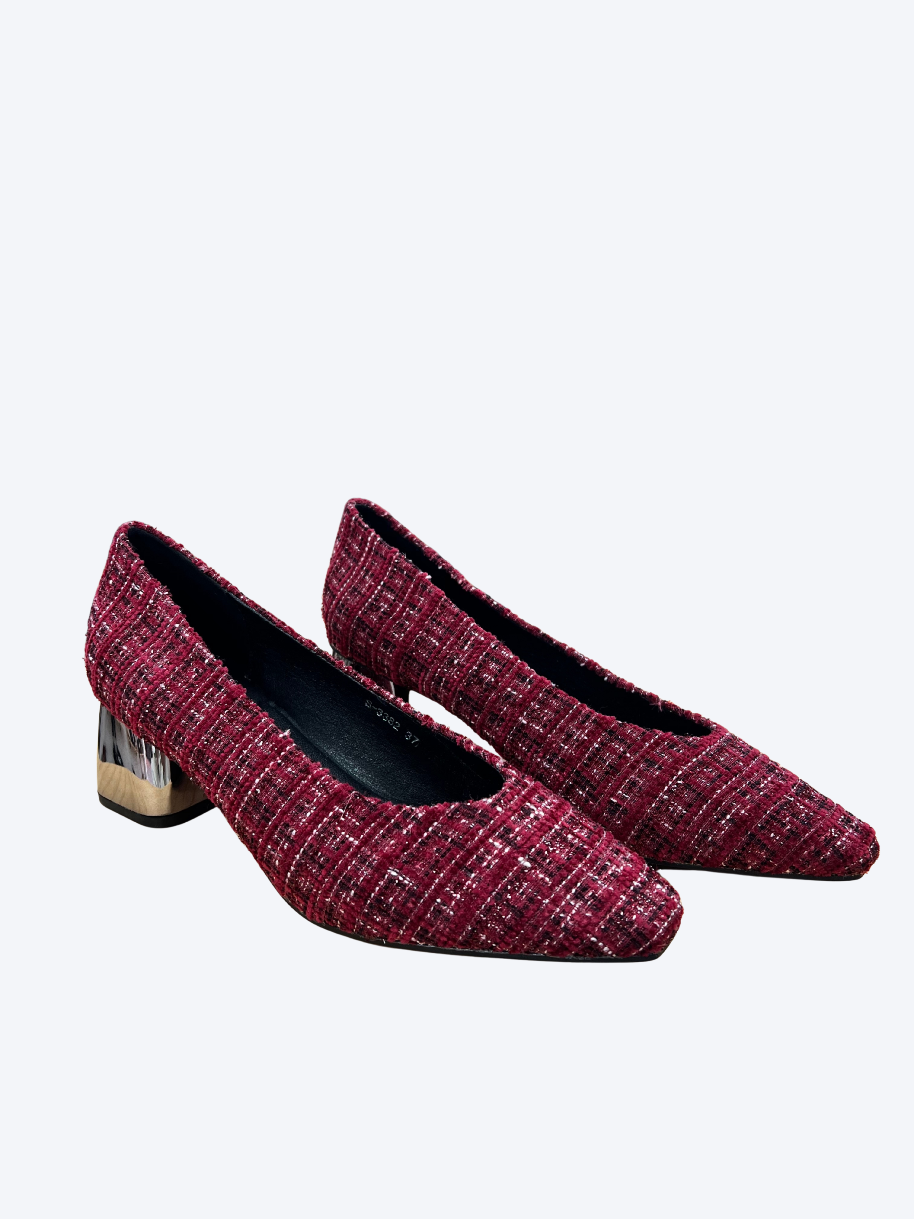 Zapatos de tacón color vino