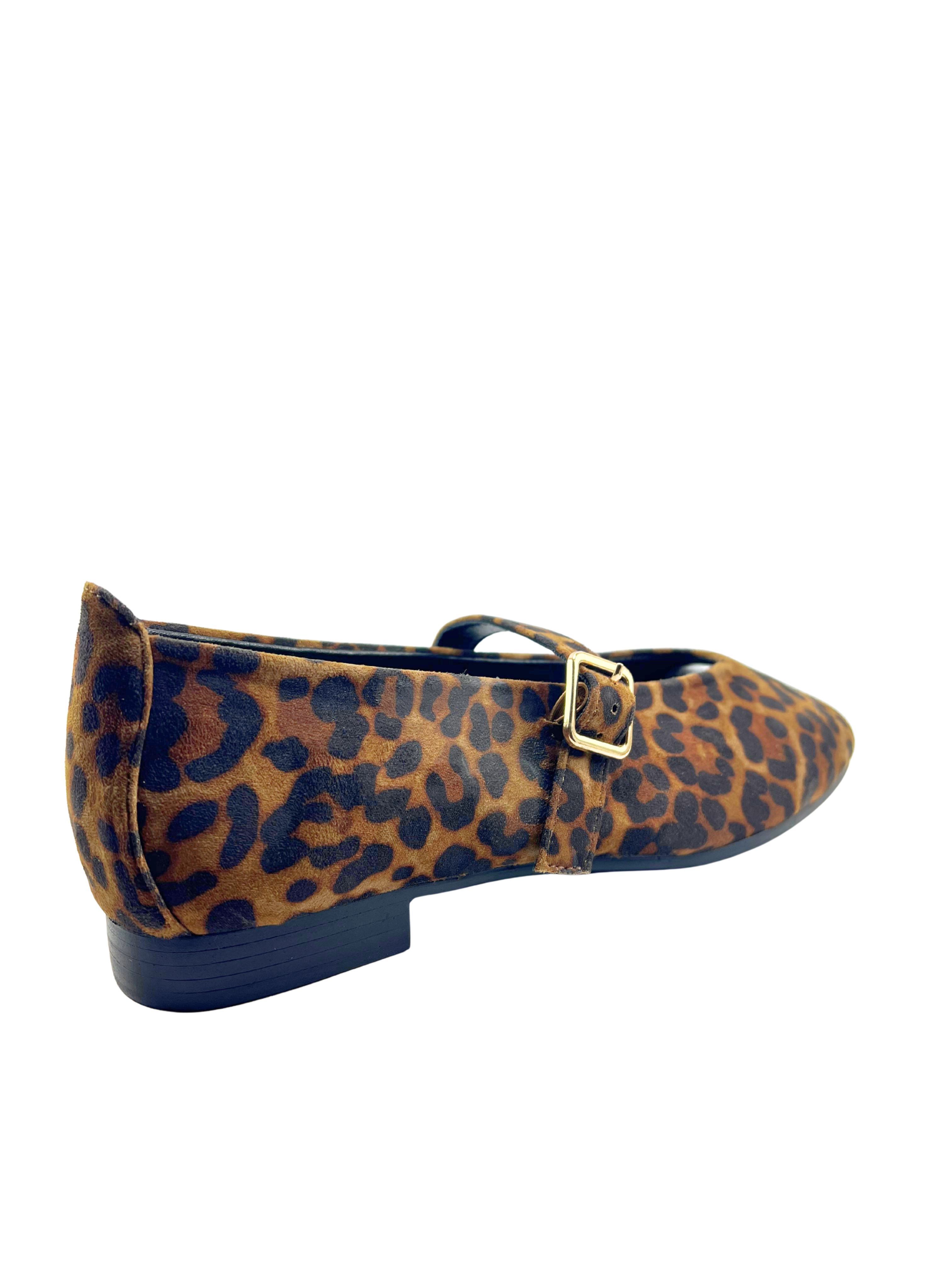 ZAPATO TACON BAJO LEOPARDO