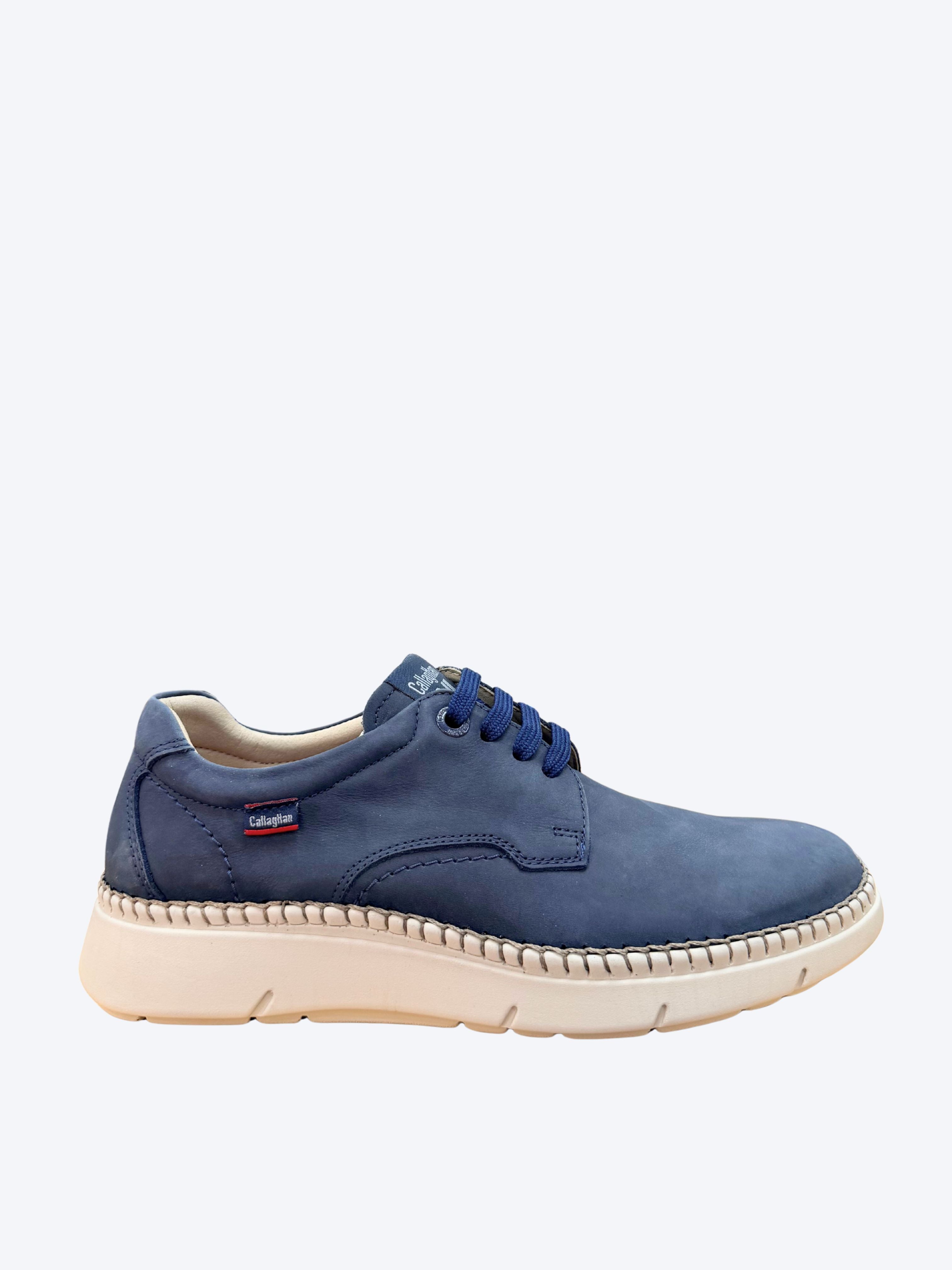Zapato casual hombre Callaghan piel azul marino con planta cosida vista lateral