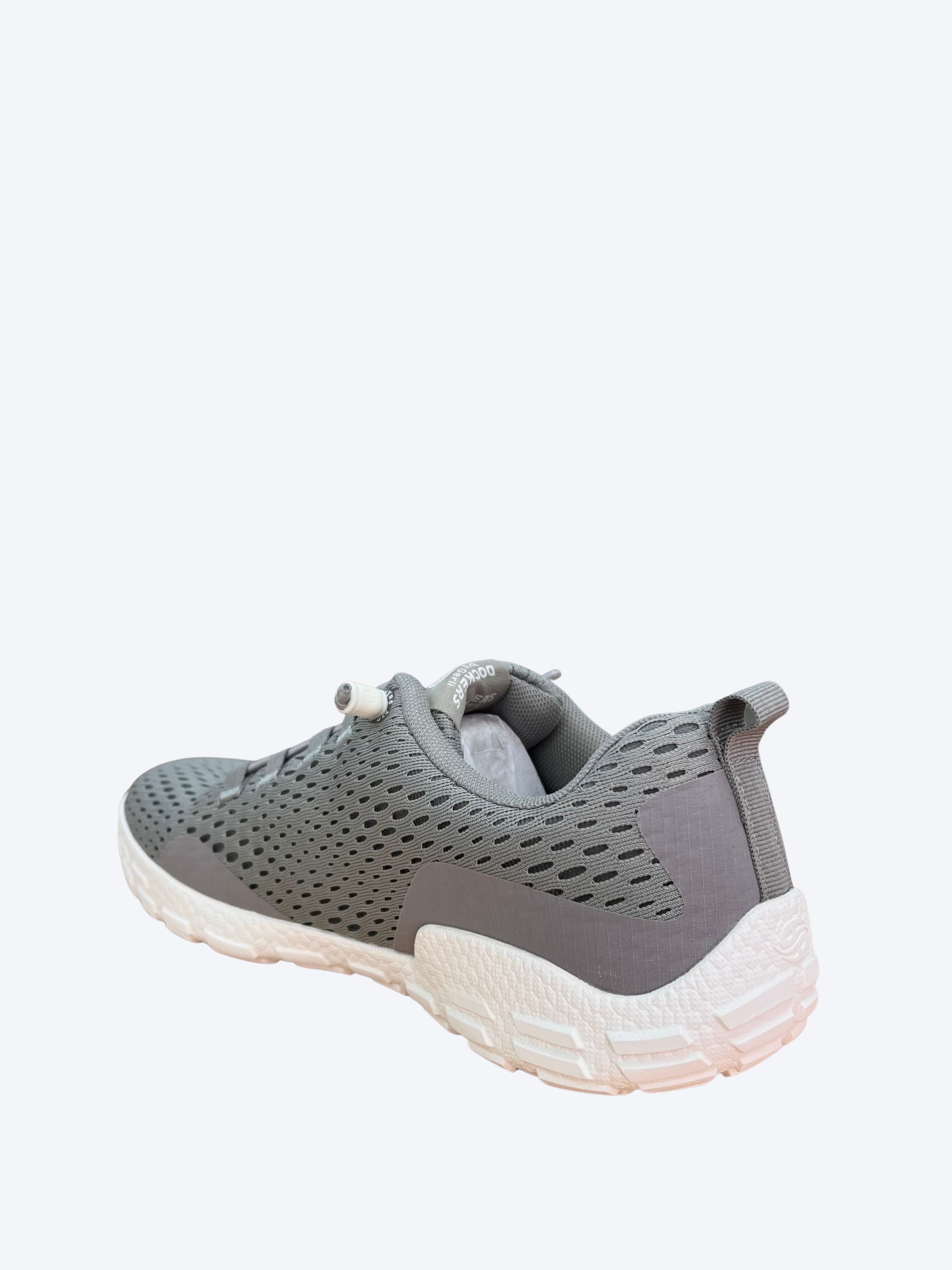 Perfil de calzado deportivo barefoot para hombre muy ligero y cómodo