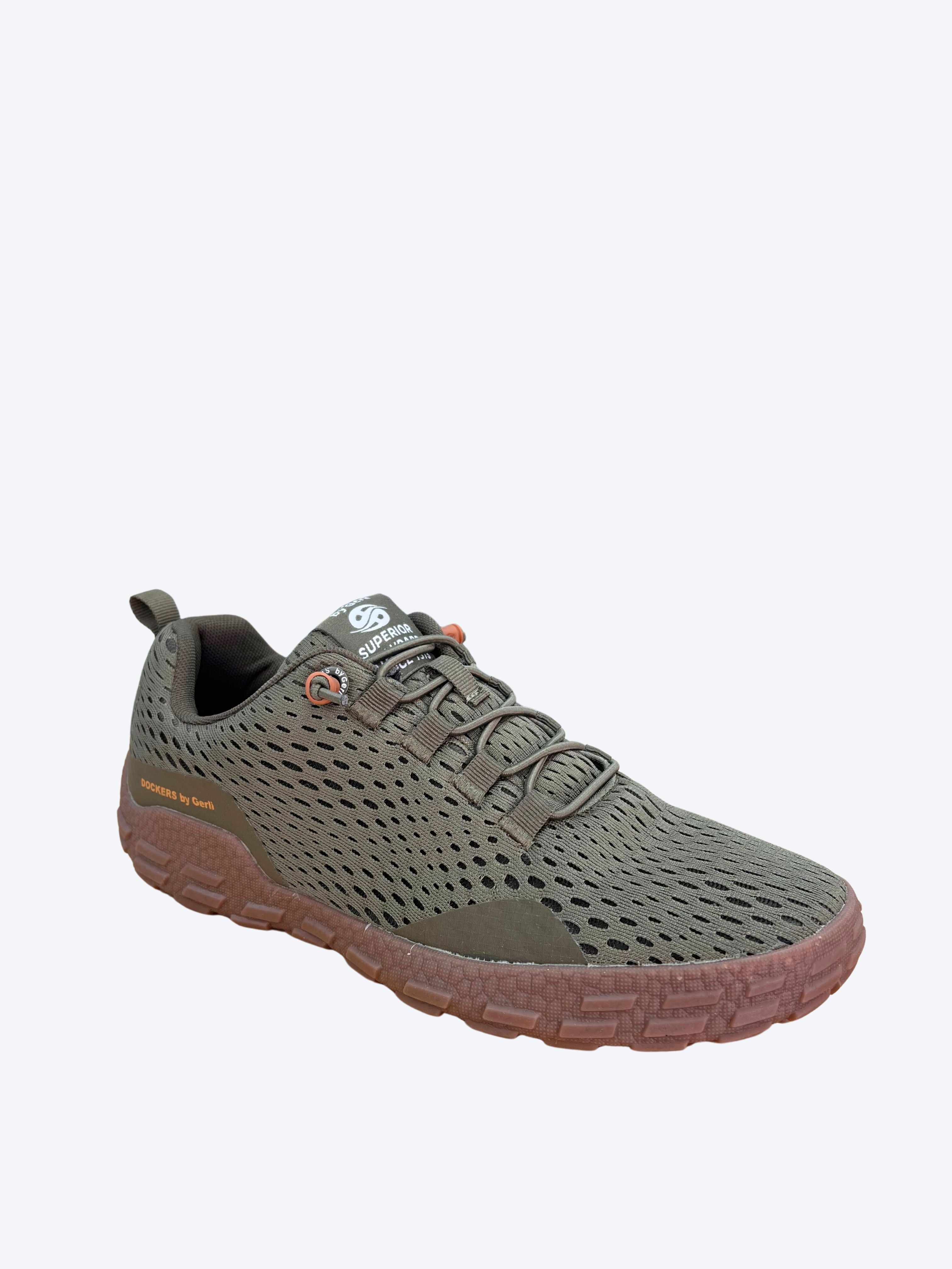 Zapatilla barefoot Dockers hombre caqui con malla calada y cordones elásticos, vista frontal
