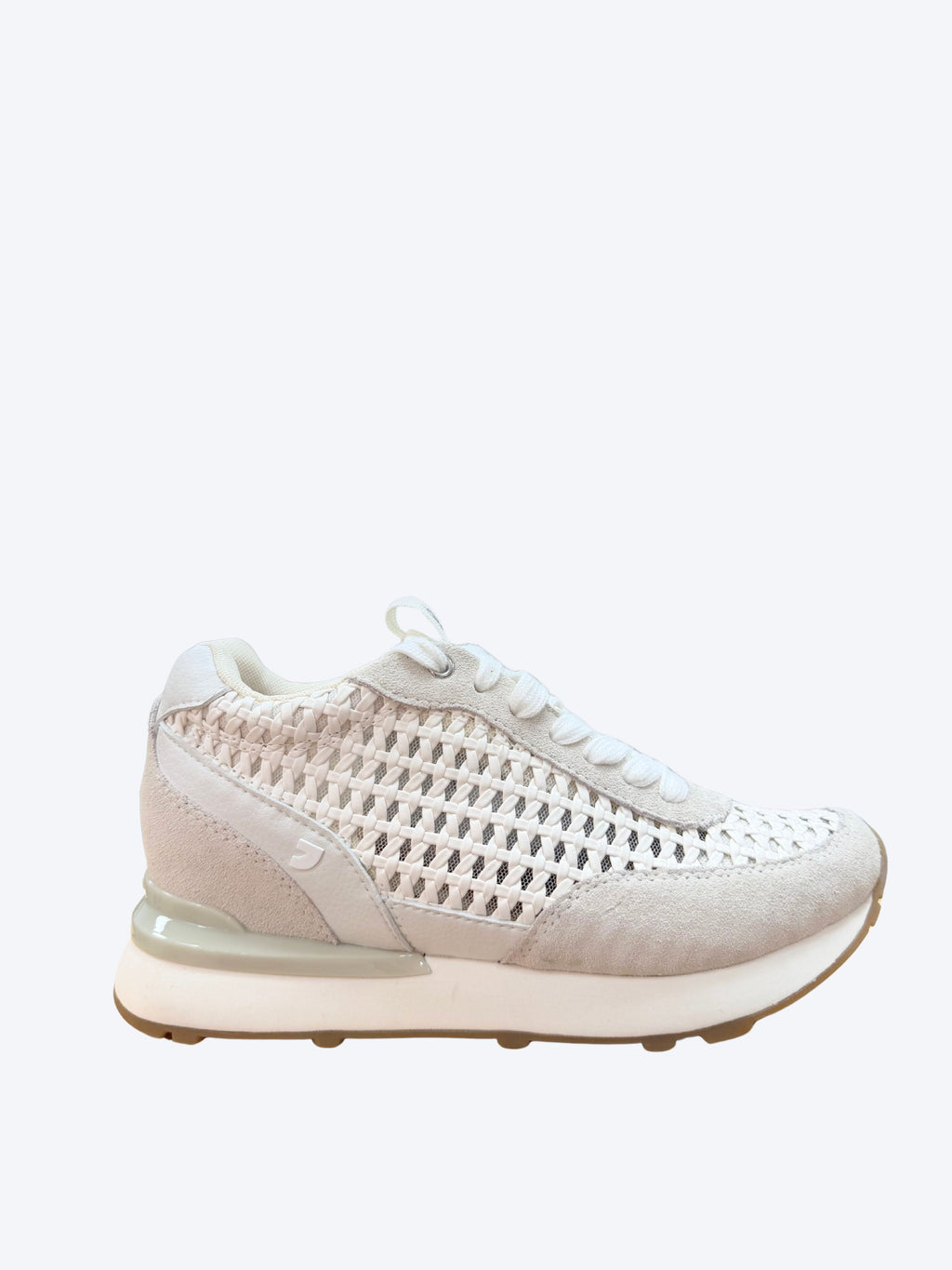 Sneakers mujer Gioseppo en ante beige con tejido trenzado calado blanco y suela plataforma, vista lateral