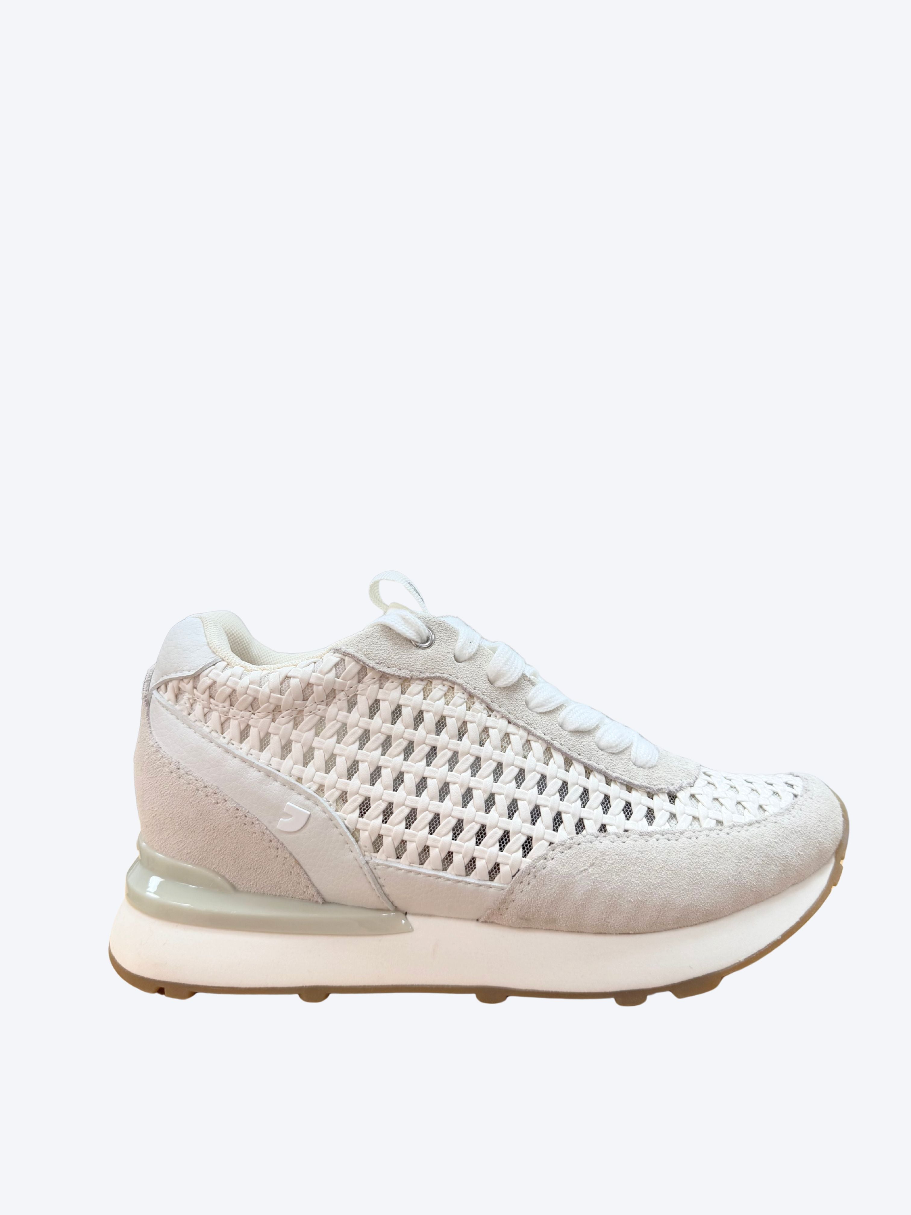Sneakers mujer Gioseppo en ante beige con tejido trenzado calado blanco y suela plataforma, vista lateral