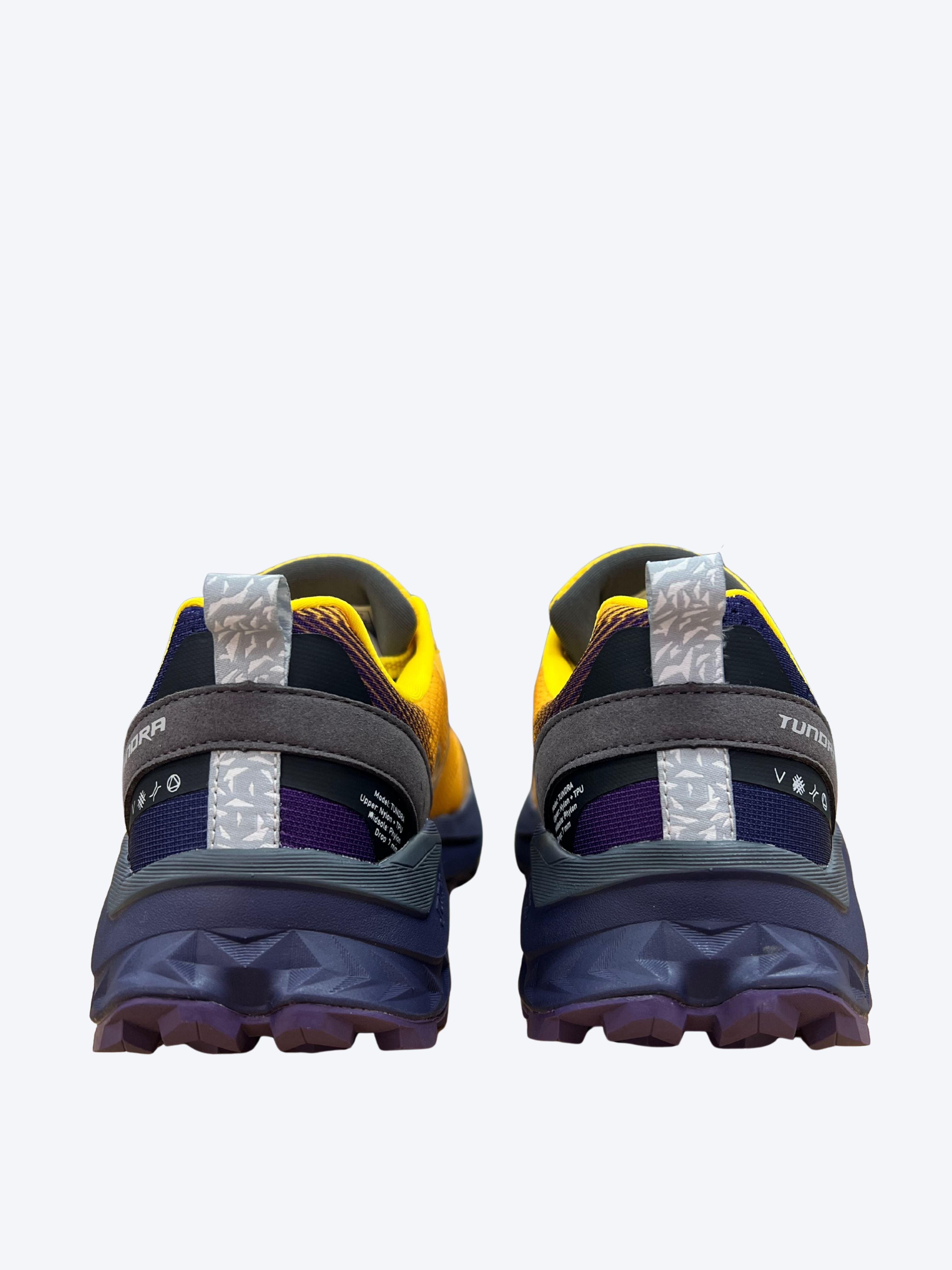 Vista trasera de las zapatillas Joma Tundra de mujer para correr por montaña