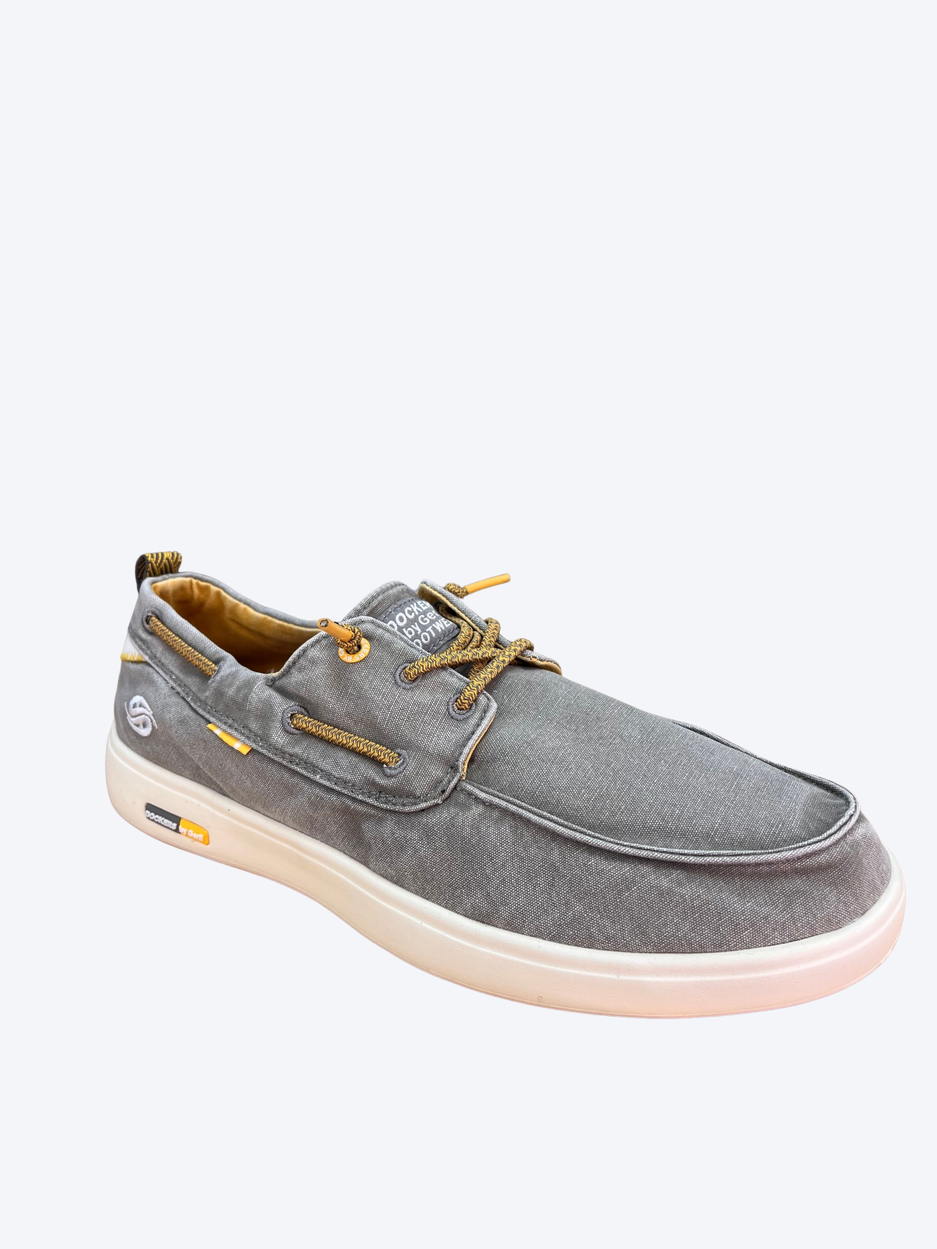 Zapato casual náutico Dockers gris con suela blanca y cordones