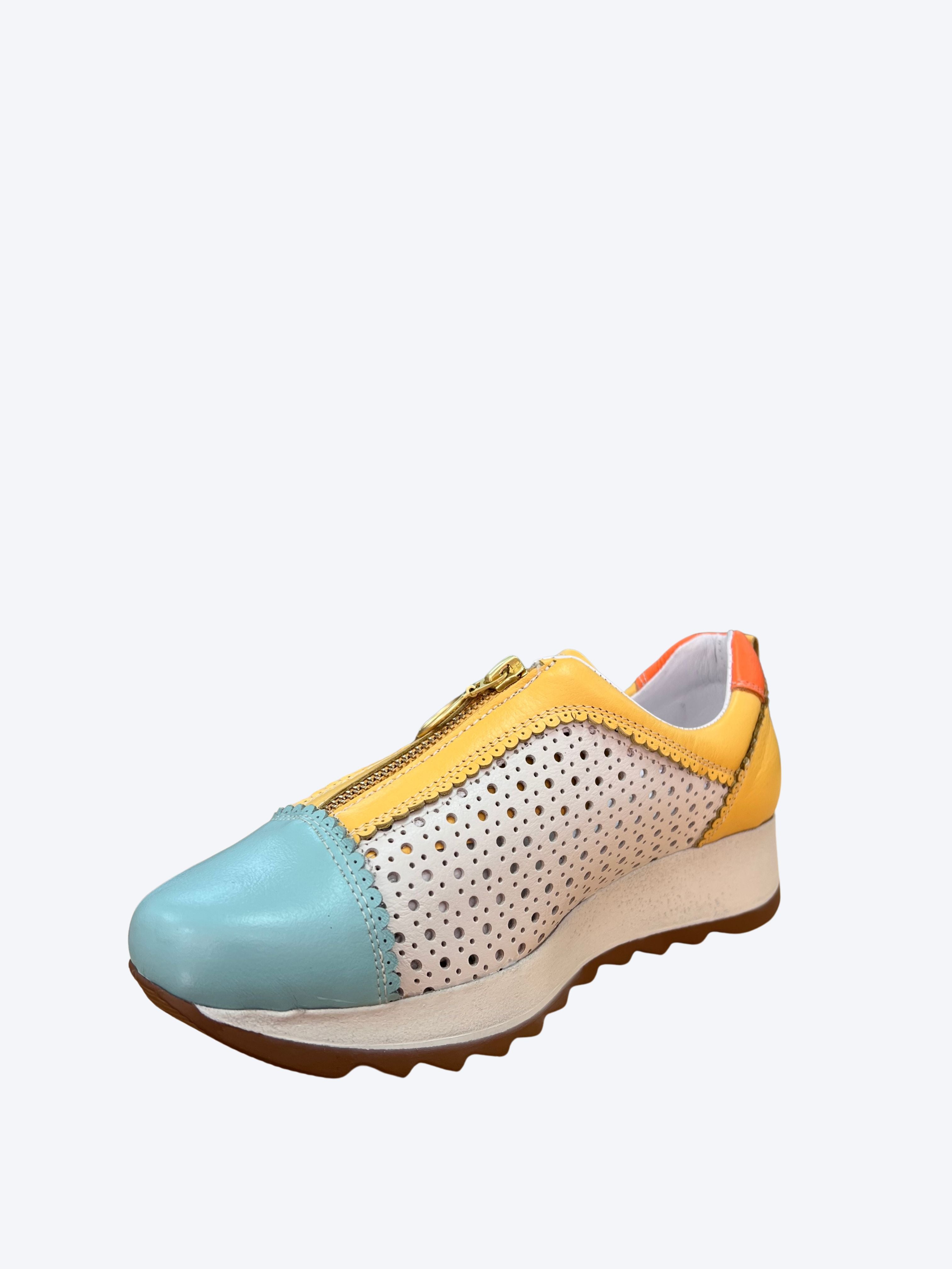 Vista frontal del zapato transpirable Vitelo de mujer con punta azul